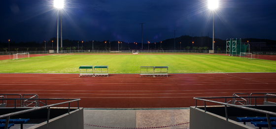 Bộ đèn pha cao áp Philips 400W làm tăng hiệu quả quang học cho các công trình sân thể thao 